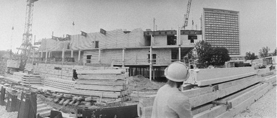 Vaade peapostkontori ehitusele.  similar photo