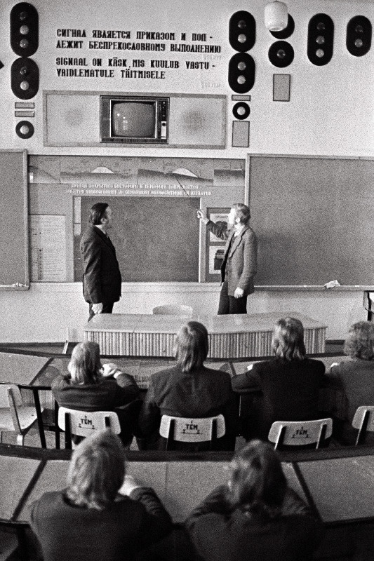 A. Müürisepa nim. Kutsekeskkooli õpilased tehnika-eksplutatsiooniklassis.