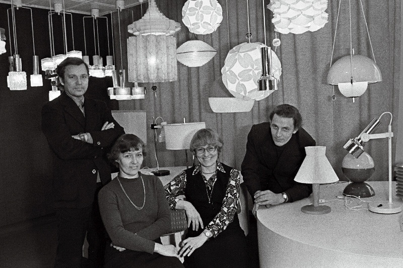 Tehase "Estoplast" konstruktorid ja kunstnikud (vasakult) H. Tomann, L. Siim, K. Metusala ning L. Ojasson.