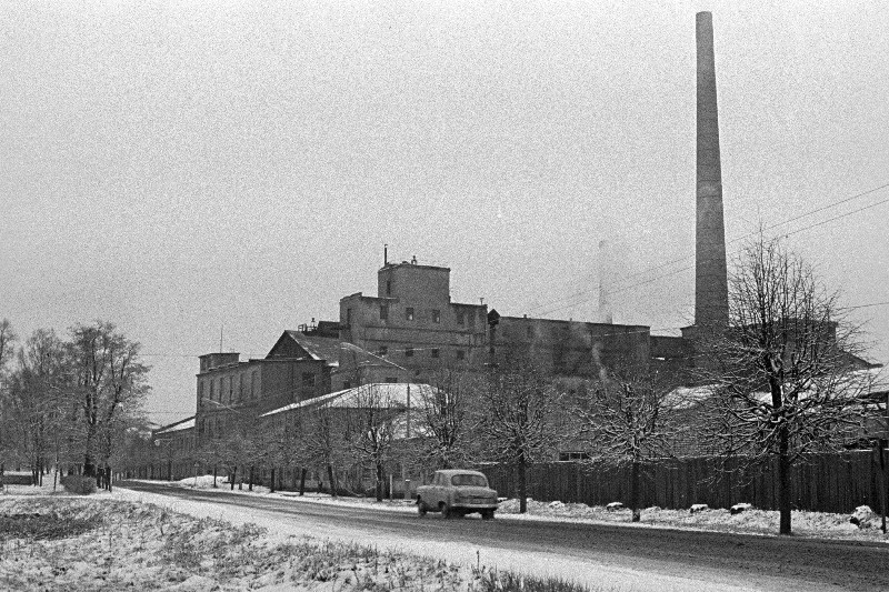 Vaade Klaasi - ja Puidutöötlemise Kombinaadile "Järvakandi tehased".