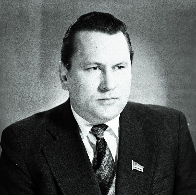 Palu, Peeter- Eesti NSV ehitusminister.
