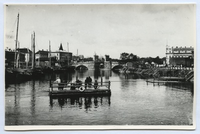 Tartu. View of the Emajõele towards the Kivisilla  duplicate photo