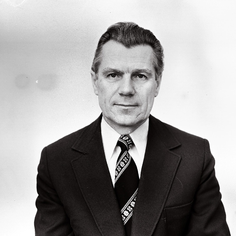 Saul Bruno- Eesti NSV Ministrite Nõukogu esimehe asetäitja.