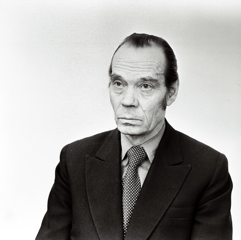 Torn, Ilmar- Eesti NSV Kunstnike Liidu juhatuse esimees.