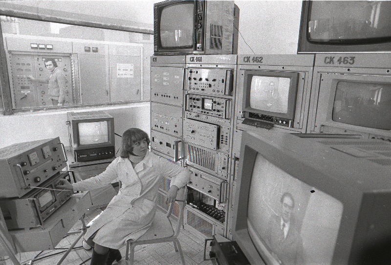 Vabariikliku Raadio ja Televisiooni Saatekeskuse seadistaja Galina Gordova.