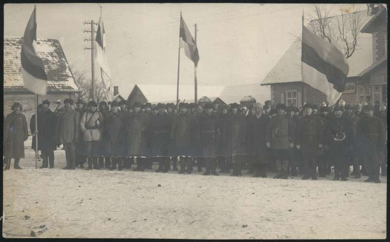fotopostkaart, Suure-Jaani khk, Suure-Jaani, mehed, lipud, Suure-Jaani kütirühm, 24.02.1923