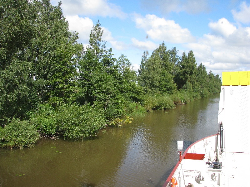 Sissesõidukanal Piirissaarele.