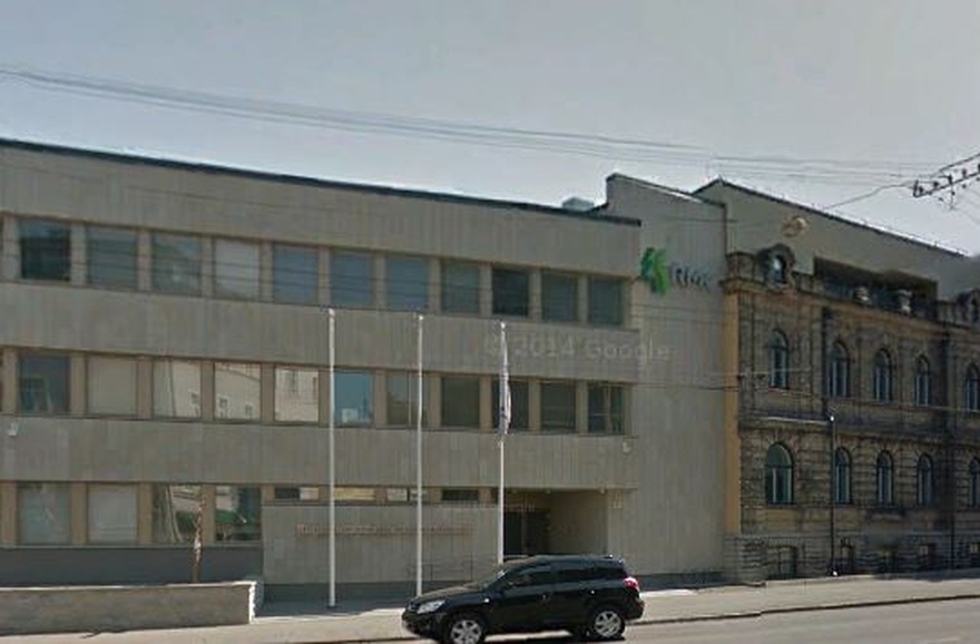 Haldushoone Tallinnas Toompuiestee 24, fassaadivaade. Arhitekt Siimo Jõe rephoto