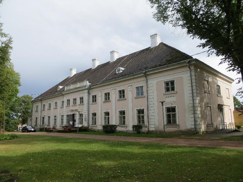 Anija mõis enne renoveerimist. Välisvaade.