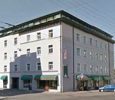 Kohvikuga korterelamu Tallinnas Toompuiestee 29, vaade hoonele. Arhitekt Karl Tarvas rephoto