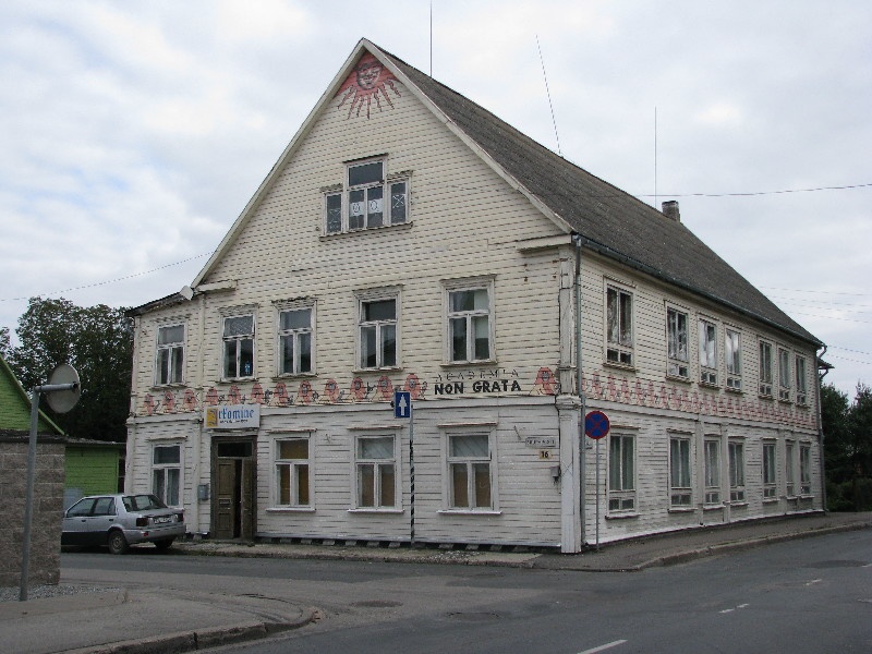 Hoone Karja tänav 16.
