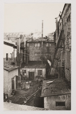 Kroomnahavabrik pärast tulekahju  duplicate photo