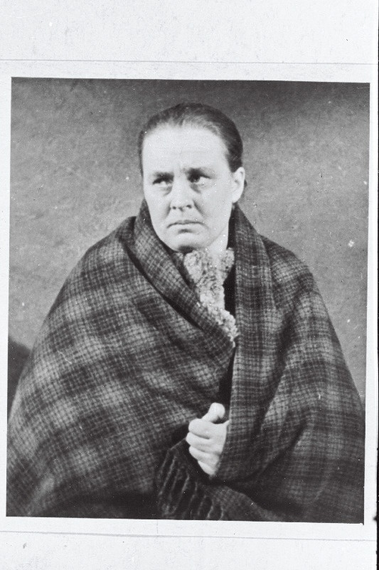 Näitleja Elo Tamul J.Semperi näidendis "Murrang" RAT "Vanemuises".