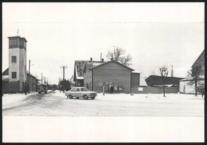 foto, Suure-Jaani khk, Suure-Jaani, Pärnu tänavat, talv, tuletõrjehoone vasakul, u 1970
