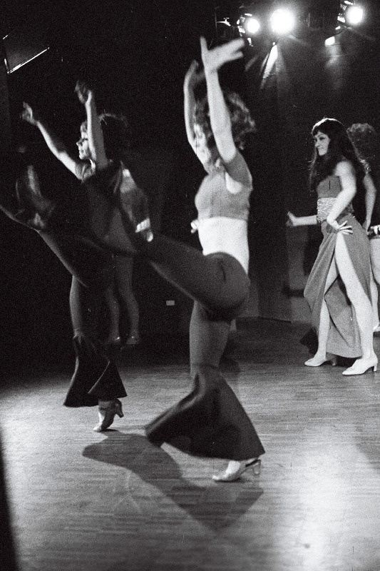 Tantsuprogramm restoran "Viru" varietees.