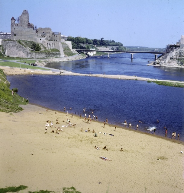 Narva. Vaade Narva kindlusele.
