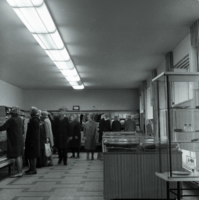 ETKVL-i Pärnu Tarbijate Kooperatiivi kaubamaja sisevaade.  similar photo