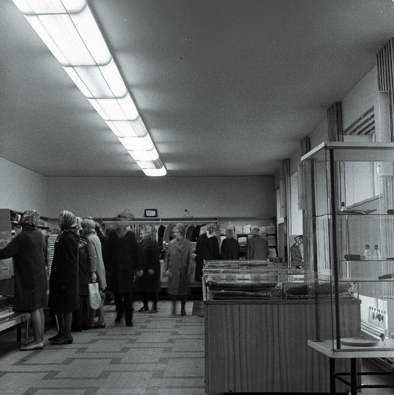 ETKVL-i Pärnu Tarbijate Kooperatiivi kaubamaja sisevaade.