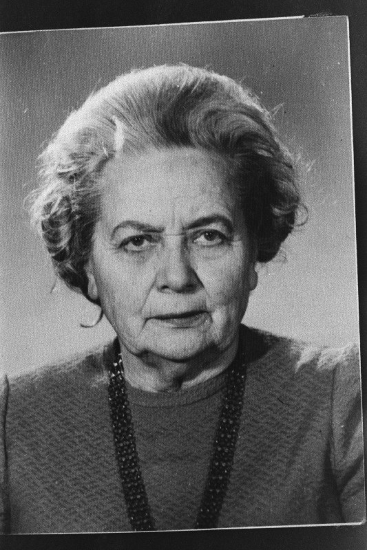 Moosberg, Hilda - ajaloodoktor.