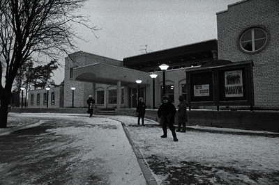 Haapsalu rajooni Karuse kolhoosi kultuurimaja Kõmsil.  similar photo