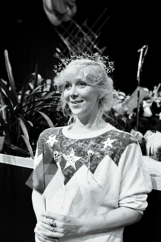 VI Lillepeol ´88 lilleseade rahvusvahelisel konkursil Grand Prix võitnud Lilia Alas ETKVL Põllumajanduslikust Koondisest Agro.