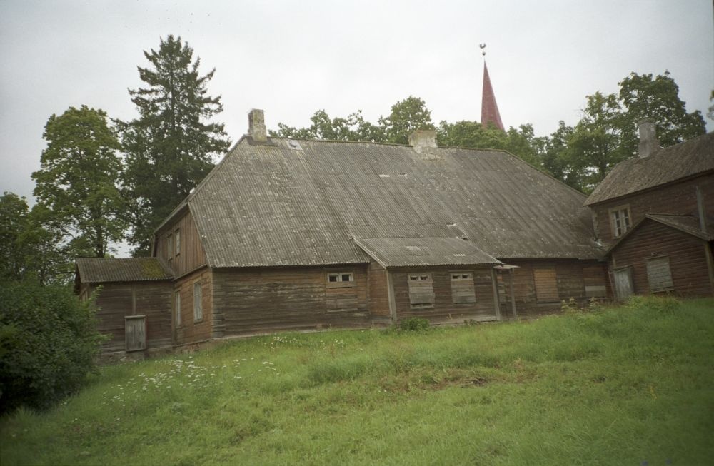 Suure-Jaani kirikumõisa häärber