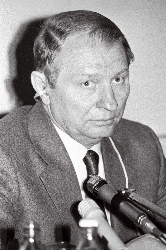 Kutšma, Leonid - Ukraina president.