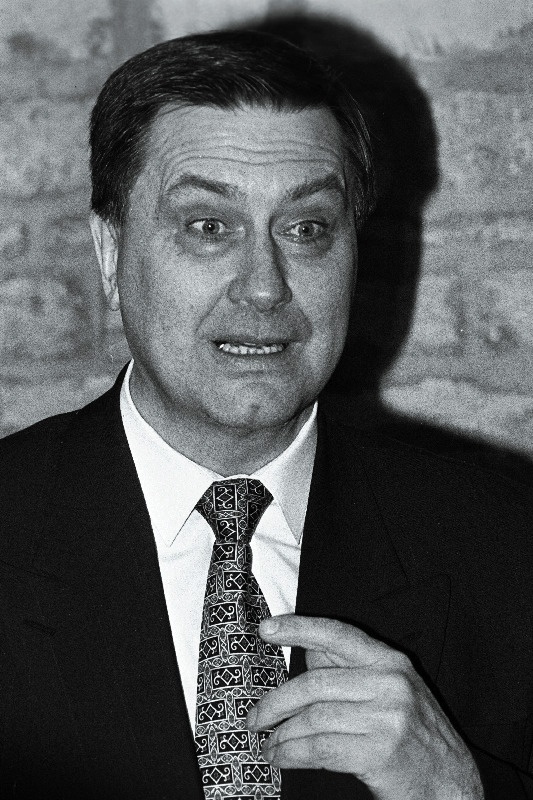 Oviir, Mihkel - justiitsministeeriumi kantsler.