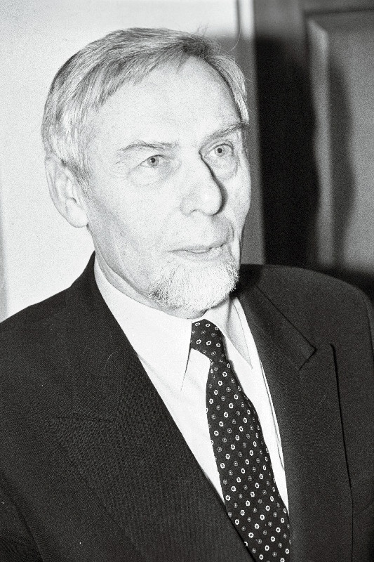 Terav, Walter-August - AS Silmet peadirektor.