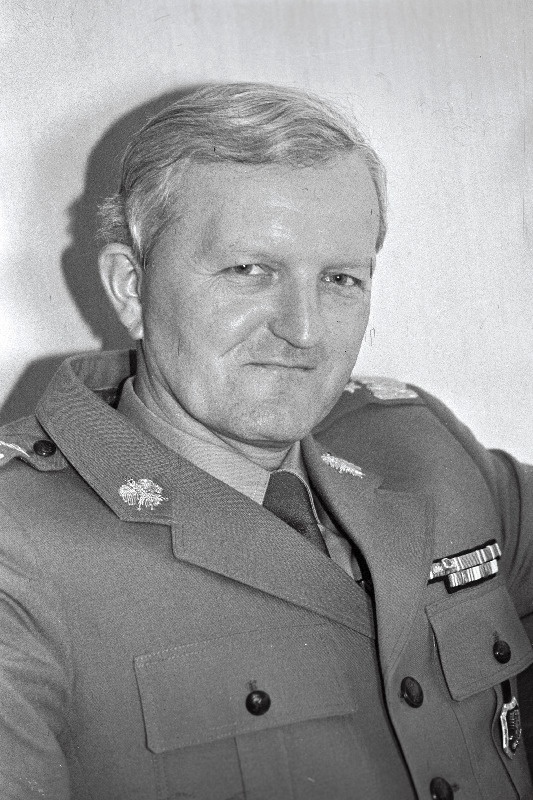 Wilecki, Tadeusz - Poola relvajõudude juhataja, kindral.