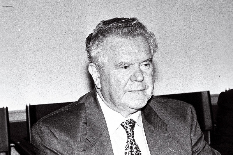 Lääne-Euroopa Liidu Assamblee president Dudley Smith.