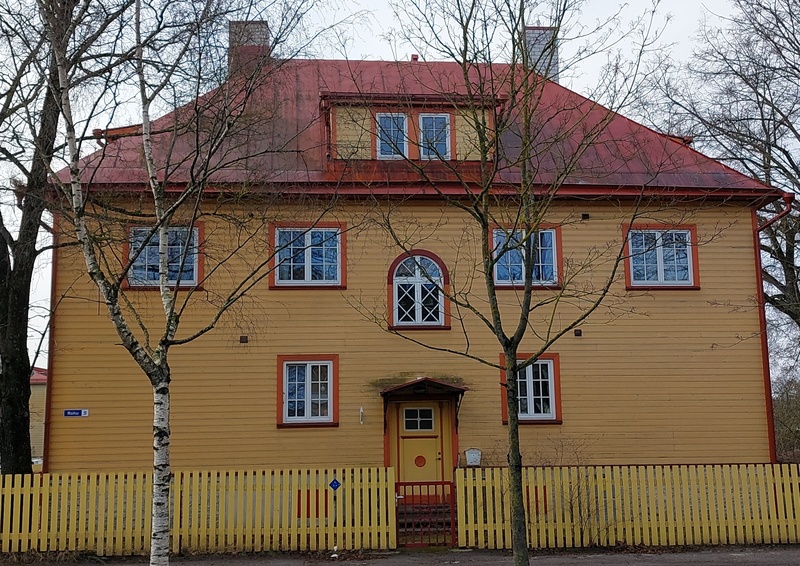 Apartment in Tallinn in Pelgulinn Rohu 9, an overview of the building. Architect Herbert Johanson rephoto