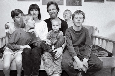 Kunstnike Signe ja Kalju Kivi perekond.  duplicate photo