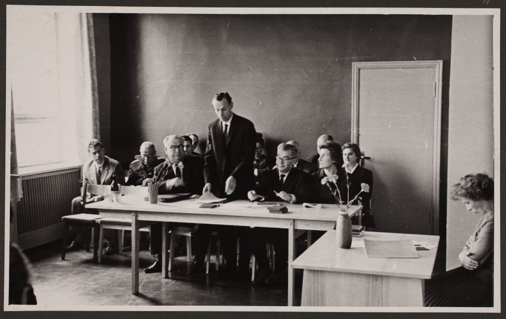 Koosolek Maneeži tänaval/ Meeting in Maneeži St. Tallinn, Estonia  1960'es