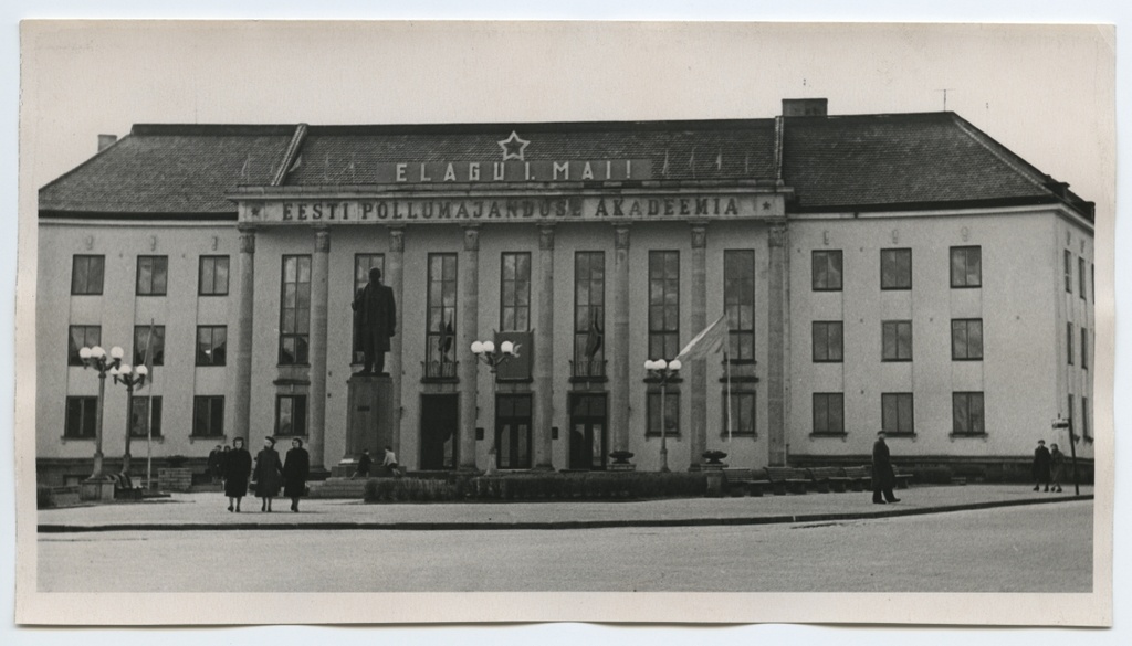 Tartu. Building of the Estonian Academy of Agriculture