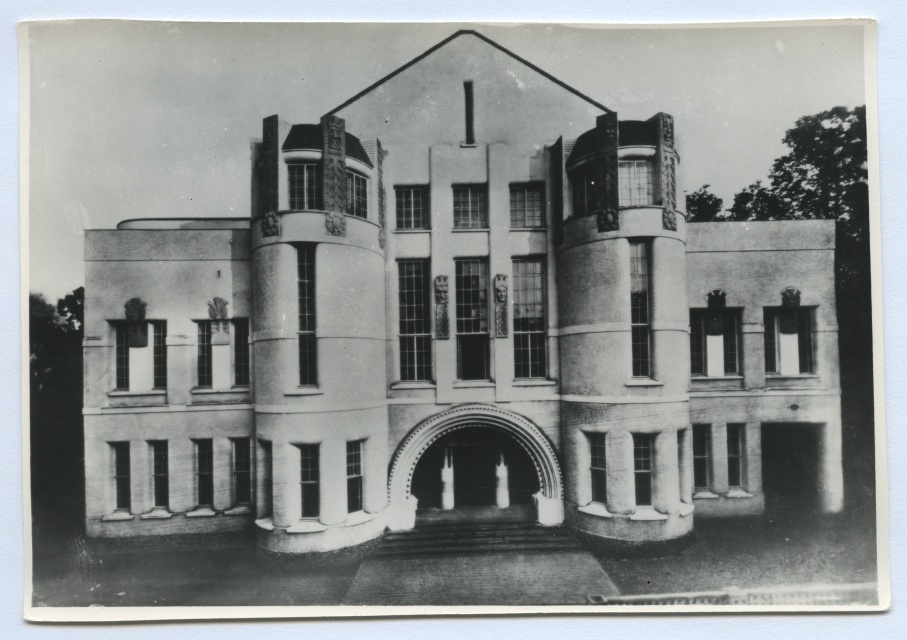Tartu. Vanemuise Theatre building Garden (Vanemuise) t.