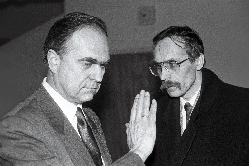 Altkäemaksu andmises süüdistatav kinnisvara ärimees Indrek Toome (vasakul) ja vandeadvokaat Andres Aavik Tallinna Linnakohtus.