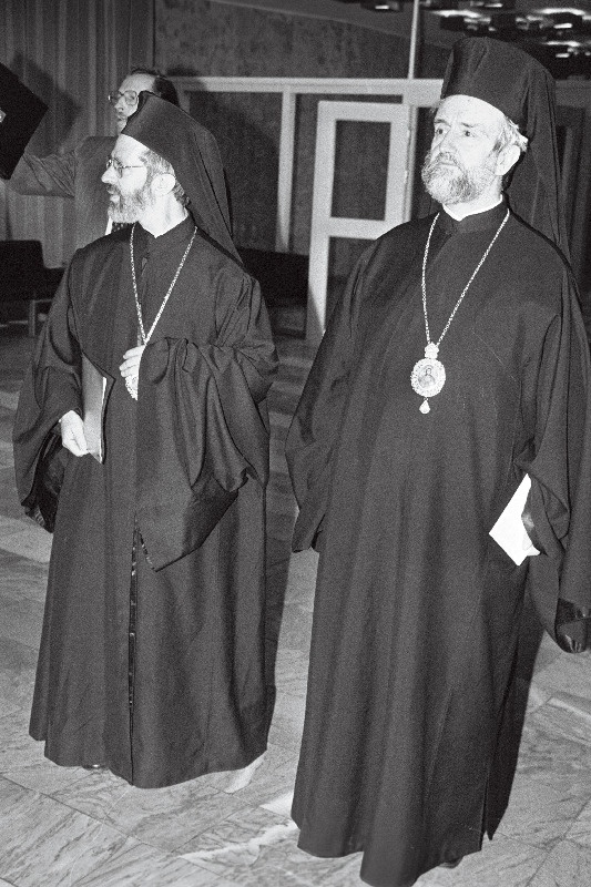 Ortodoksse kiriku Konstantinoopoli vaimulikud Oikumeenilise Patriarhkonna esindajad Philadelphia metropoliit Johannes (paremal) ja Konstantinoopoli metropoliit Meliton Aleksander Nevski katedraalis Toompeal.