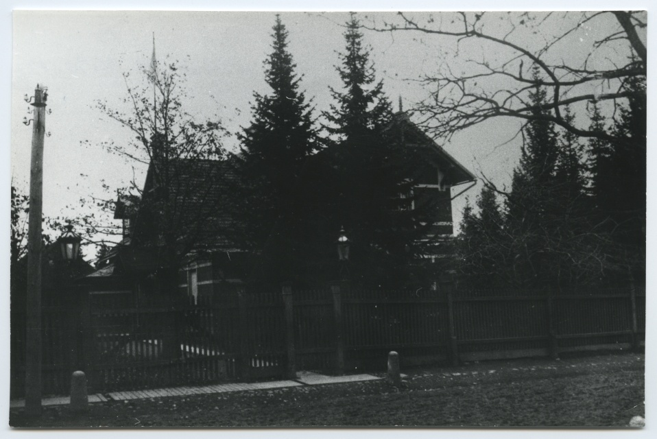 Tartu. Building of the corporation "Curonia" Star tn. 40