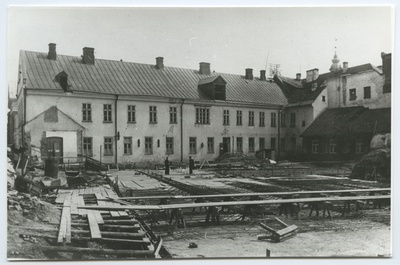 Building the foundation of the building of the Institutes of the University of Tartu (chemical building)  duplicate photo