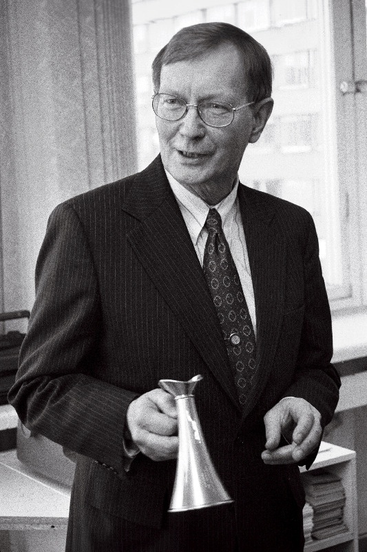1996.aasta pressisõbralikum poliitik Tunne Kelam.