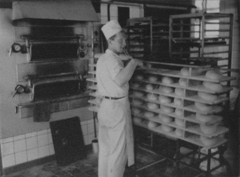 Elu paguluses.Tööl pagaritöökojas.