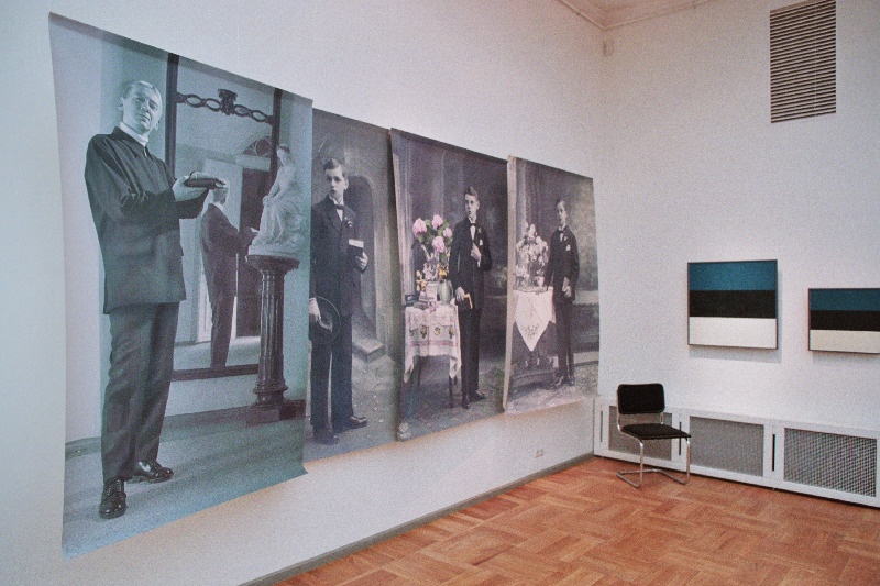1990. aastate eesti kunsti näitus "Valiku vabadus" Tallinna Kunstihoones.