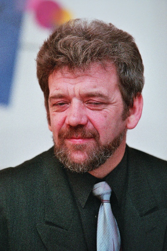 Kaal, Vambo - Riigikogu fraktsiooni Mõõdukad liige.