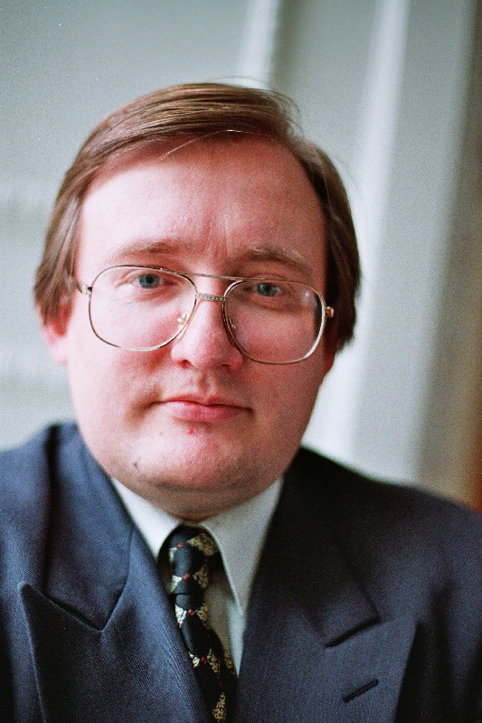 Betlem, Jaanus - Riigikogu fraktsiooni Isamaa ja Eesti Rahvusliku Sõltumatuse Partei liige.