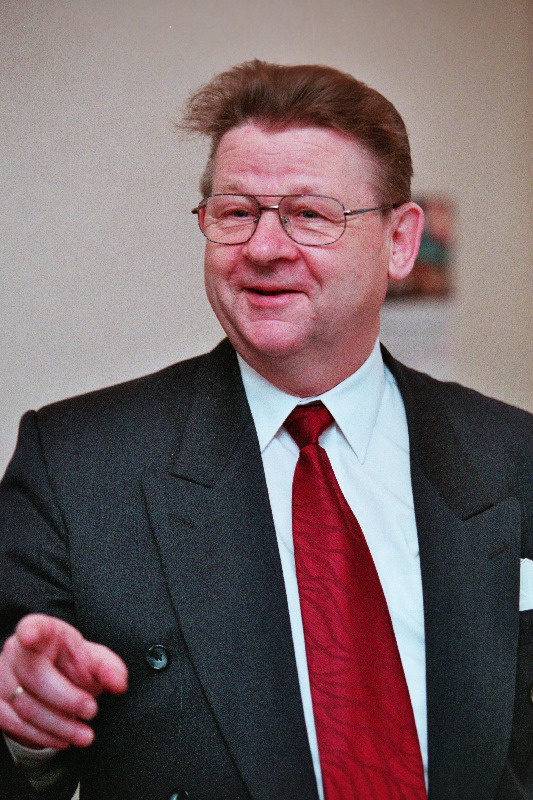 Leps, Ando - Riigikogu fraktsiooni Maarahva Erakond ja Põllumeeste Kogu liige.