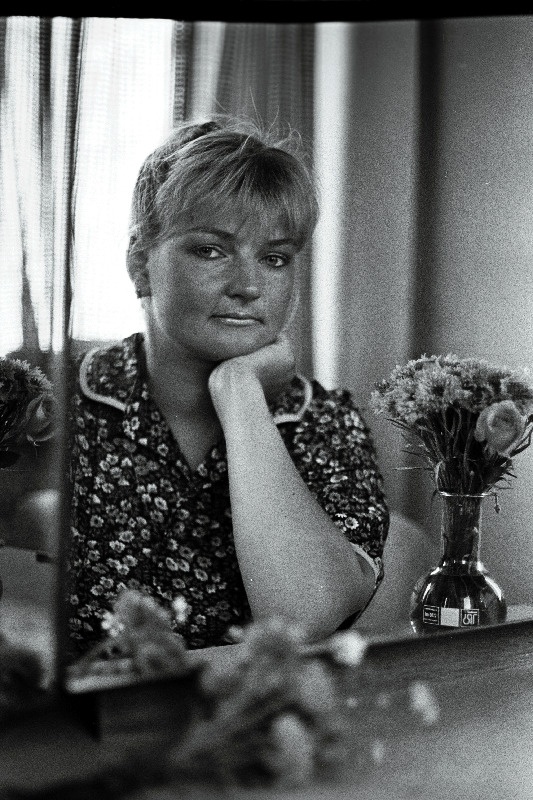 Teenindusmaja juuksur Karin Viik.